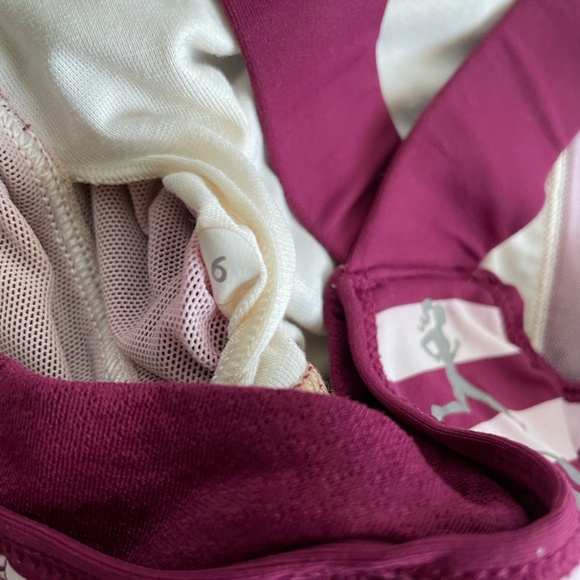 Lululemon Run Stuff Your Bra Seawheeze Special Edition - Plum/White Stripe - Picture 4 of 4